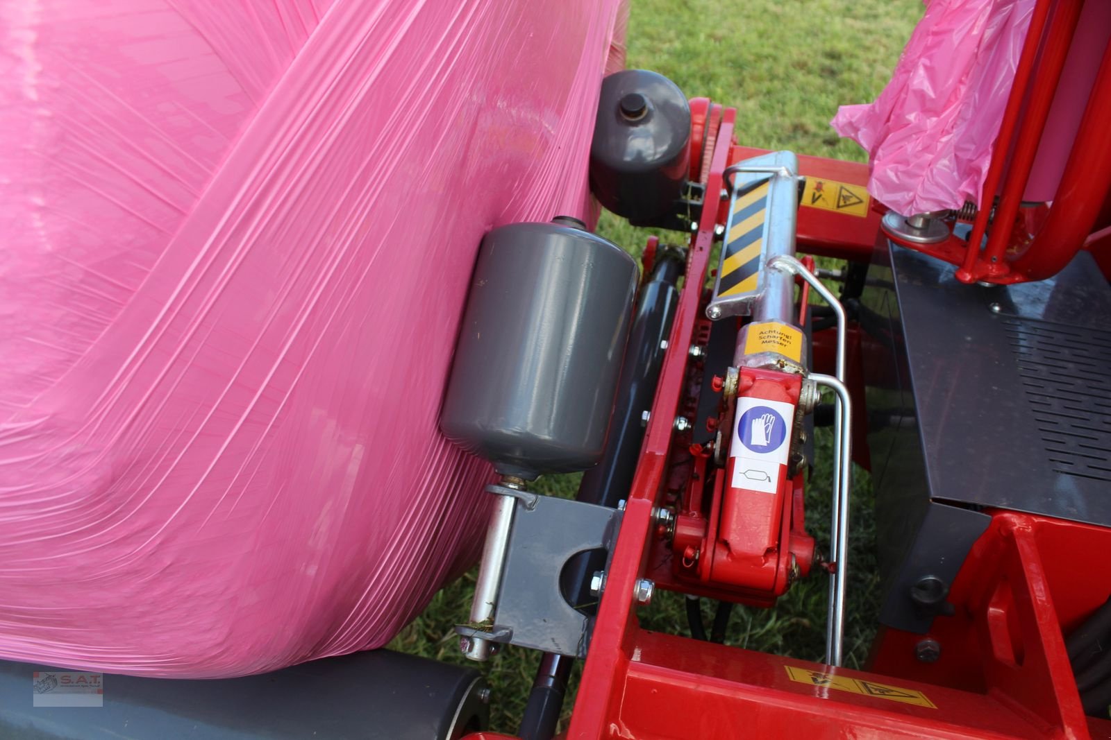 Ballenwickler of the type Metal-Fach Z 629-Vollautomatischer Dreipunktwickler, Neumaschine in Eberschwang (Picture 14)