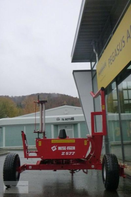 Ballenwickler des Typs Metal-Fach Z577 Ballenwickler Auto Beladung, Neumaschine in Gevelsberg (Bild 4)