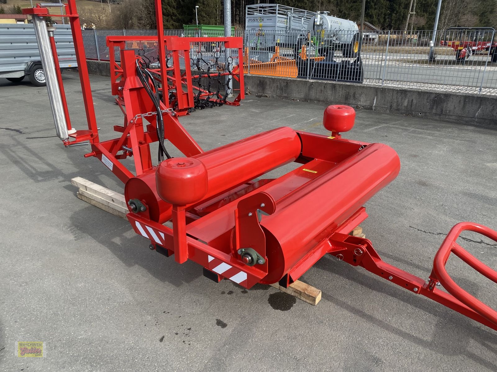 Ballenwickler des Typs Sonstige Altro Stationärwickler mit Ballenaufsteller, Neumaschine in Kötschach (Bild 18)