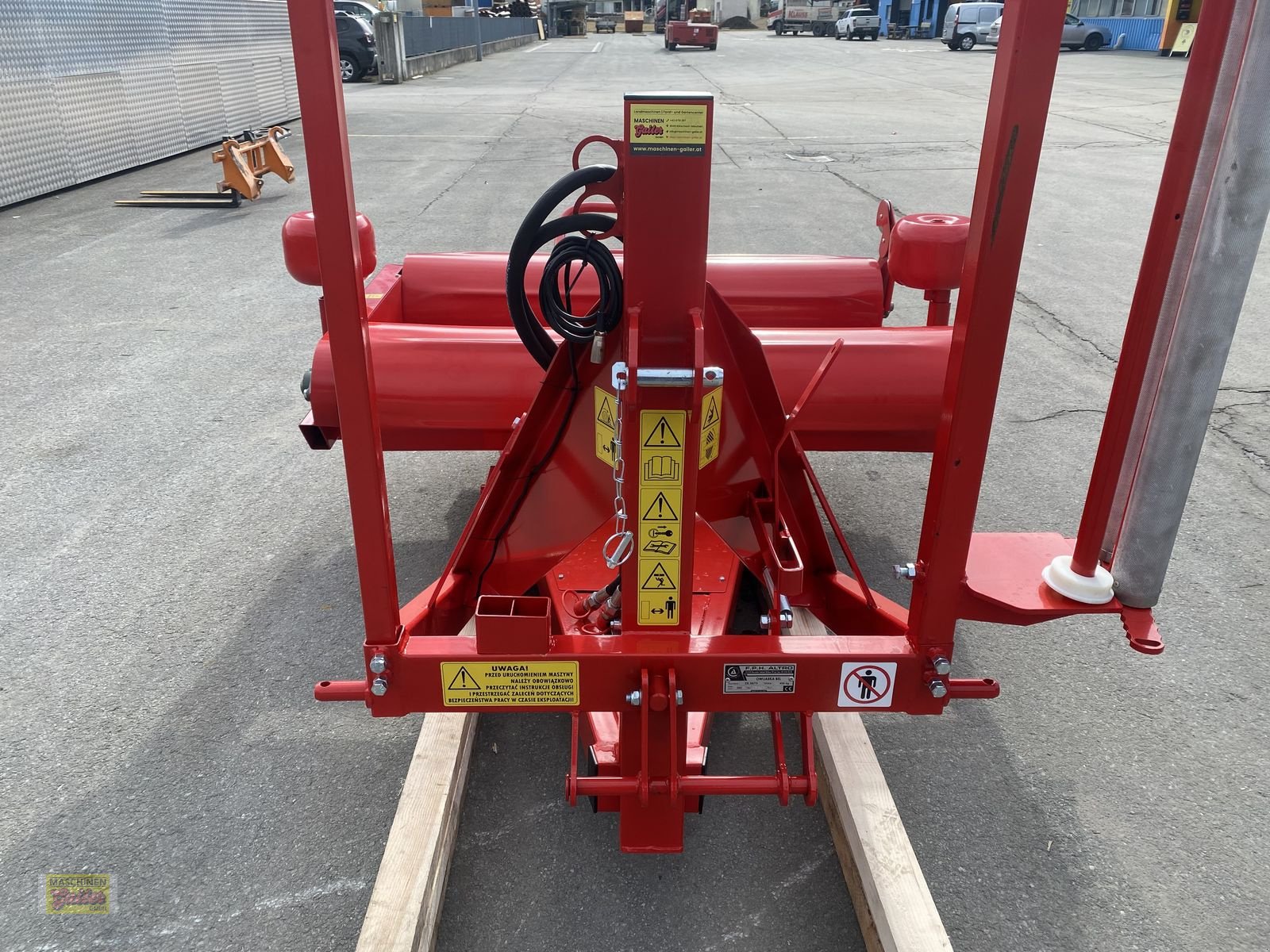 Ballenwickler des Typs Sonstige Altro Stationärwickler mit Ballenaufsteller, Neumaschine in Kötschach (Bild 13)