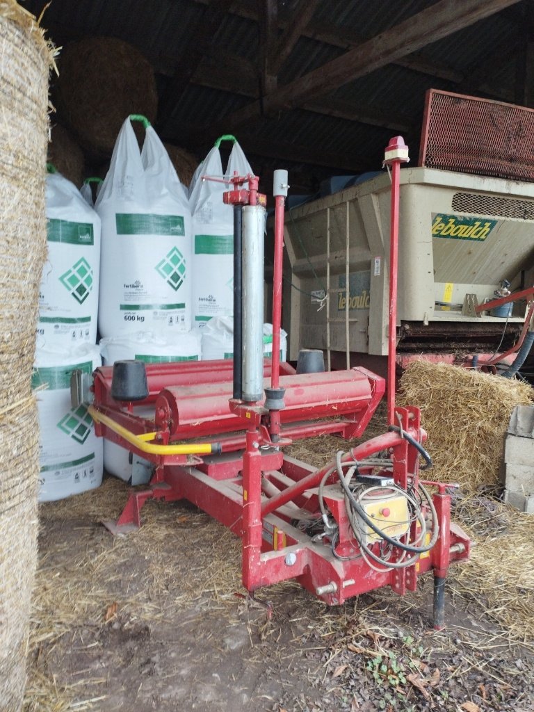 Ballenwickler Türe ait Supertino ABS 15 P, Gebrauchtmaschine içinde Saint-Affrique (resim 1)