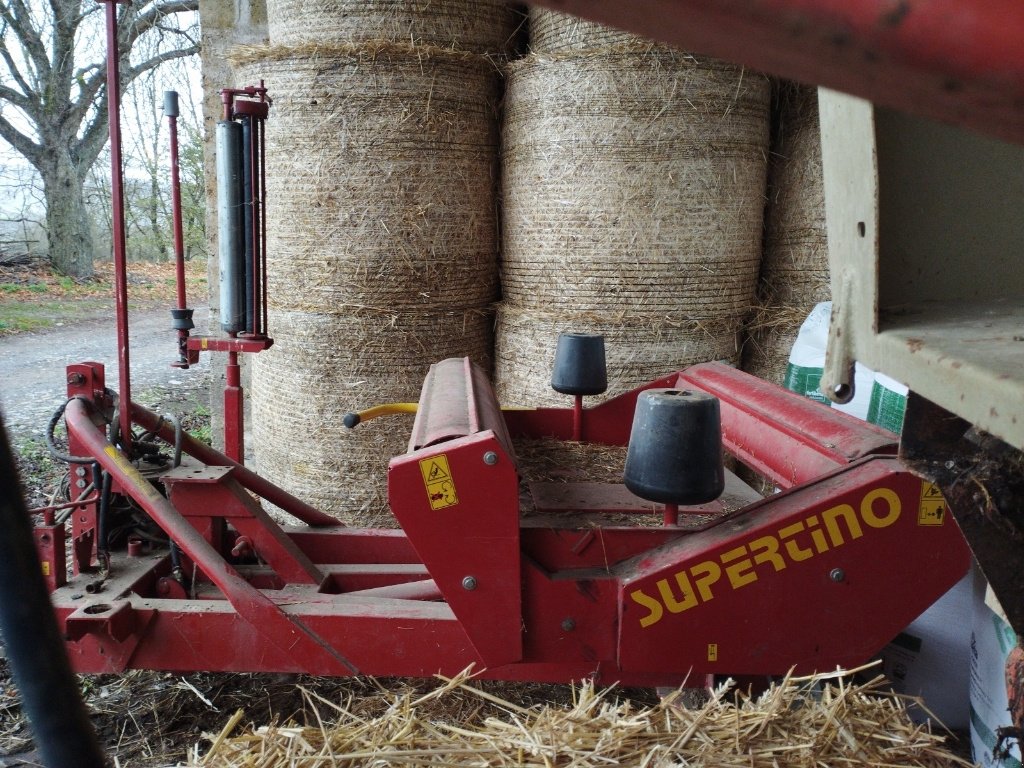Ballenwickler Türe ait Supertino ABS 15 P, Gebrauchtmaschine içinde Saint-Affrique (resim 3)