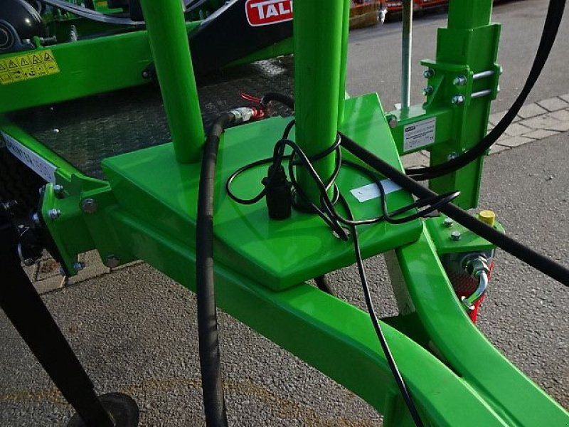 Ballenwickler des Typs Talex Sprinter 1500 Ballenwickelgerät - Profi - Seitenlader, Neumaschine in Neureichenau (Bild 22)