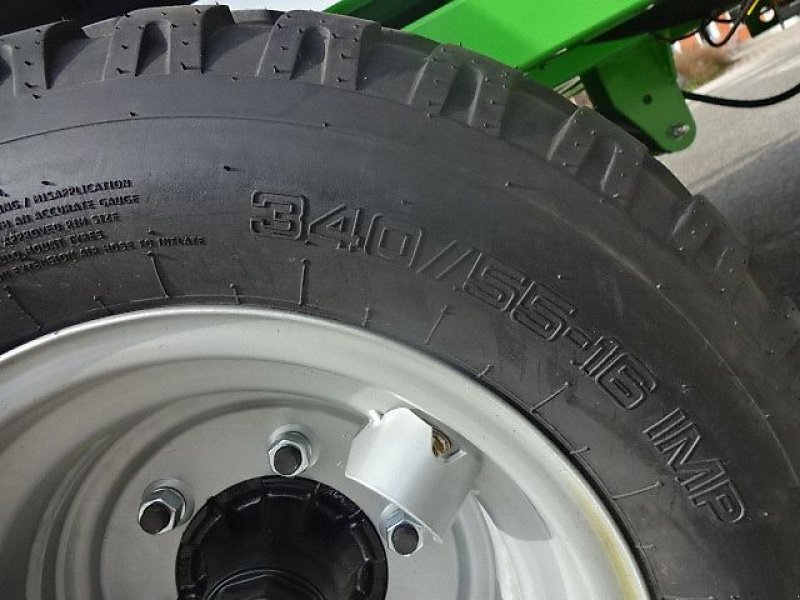 Ballenwickler des Typs Talex Sprinter 1500 Ballenwickelgerät - Profi - Seitenlader, Neumaschine in Neureichenau (Bild 30)