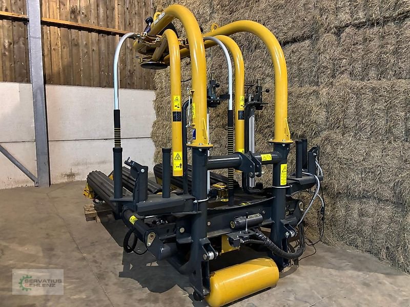 Ballenwickler des Typs Tanco Q 200 2-Arm für Rund- + Quaderballen Vorführer mit nur 60 Ballen, Vorführmaschine in Rittersdorf (Bild 3)