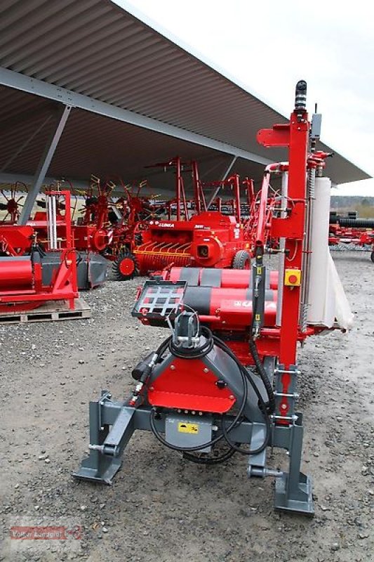 Ballenwickler of the type Unia FALA E Rundballen-Wickelgerät, Neumaschine in Ostheim/Rhön (Picture 4)