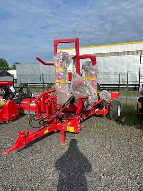 Ballenwickler typu Vicon BW2400, Neumaschine v Marlenheim (Obrázek 1)