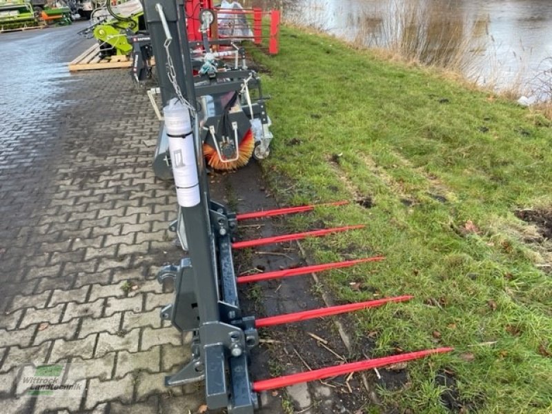 Ballenzange des Typs Saphir BSP 5 Euro, Neumaschine in Georgsheil (Bild 2)