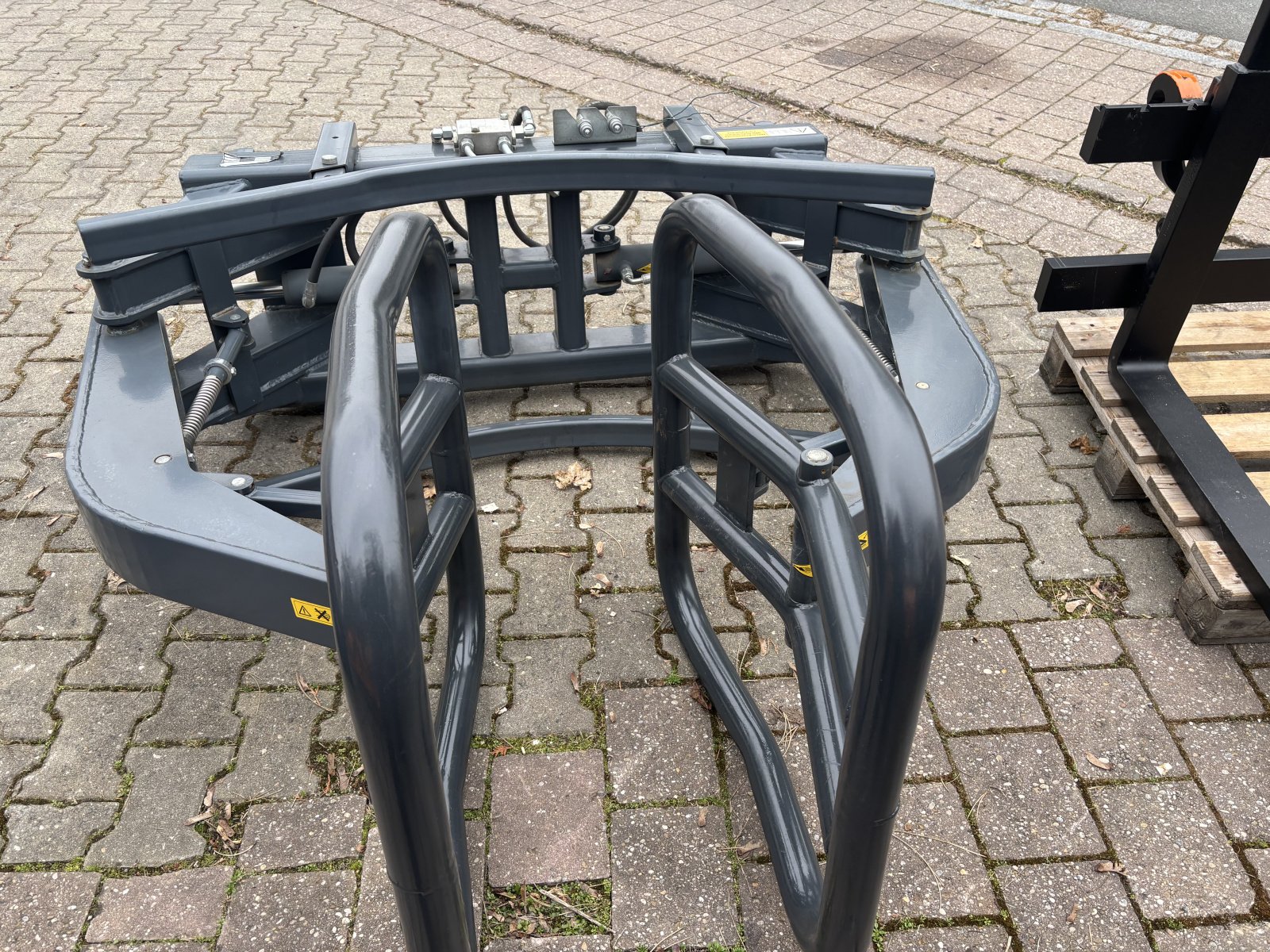 Ballenzange des Typs Saphir RQZ 500-1900, Gebrauchtmaschine in Hagenbüchach (Bild 2)