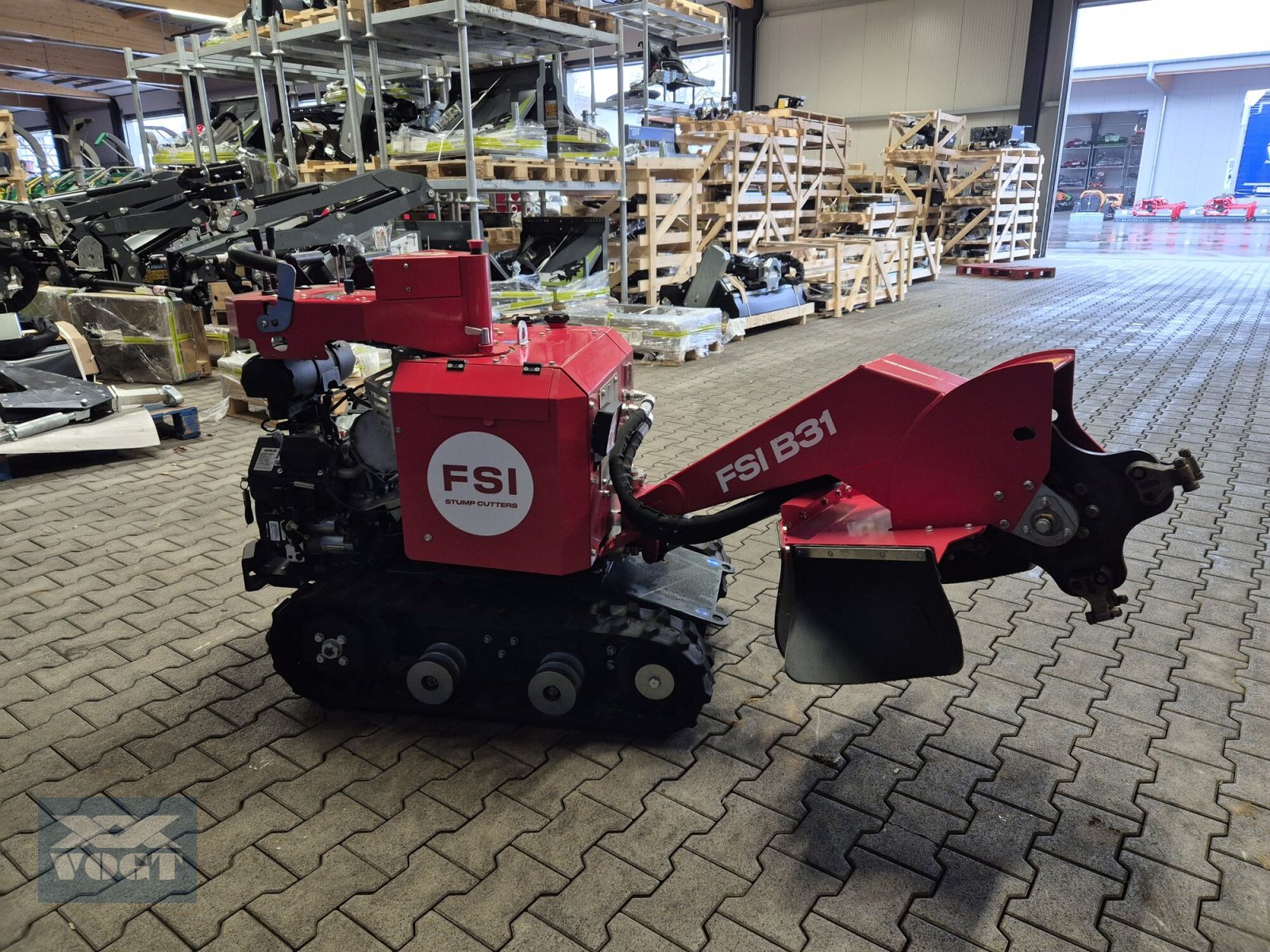 Baumstumpffräse vrste FSI B31/749 TRACK Stubbenfräse /Wurzelfräse mit Benzinmotor und Kettenfahrwerk-, Gebrauchtmaschine v Schmallenberg (Slika 3)