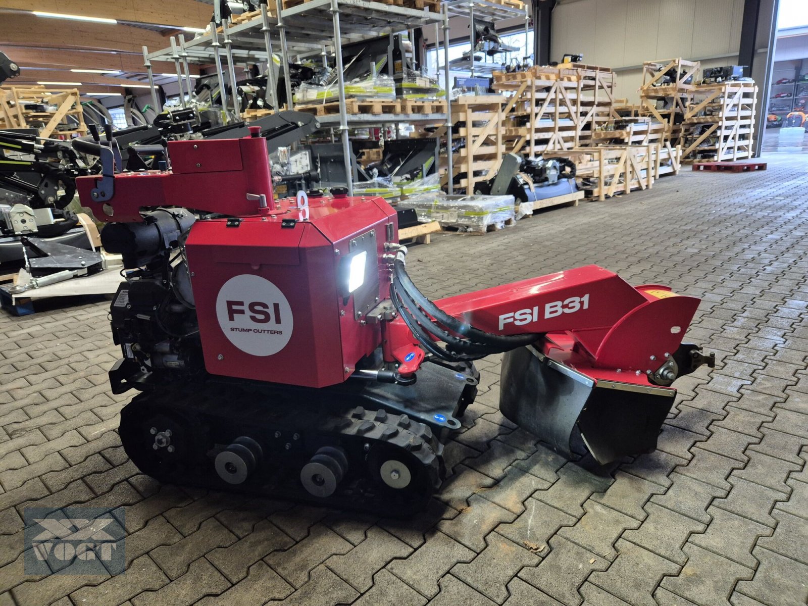 Baumstumpffräse vrste FSI B31/749 TRACK Stubbenfräse /Wurzelfräse mit Benzinmotor und Kettenfahrwerk-, Gebrauchtmaschine v Schmallenberg (Slika 7)