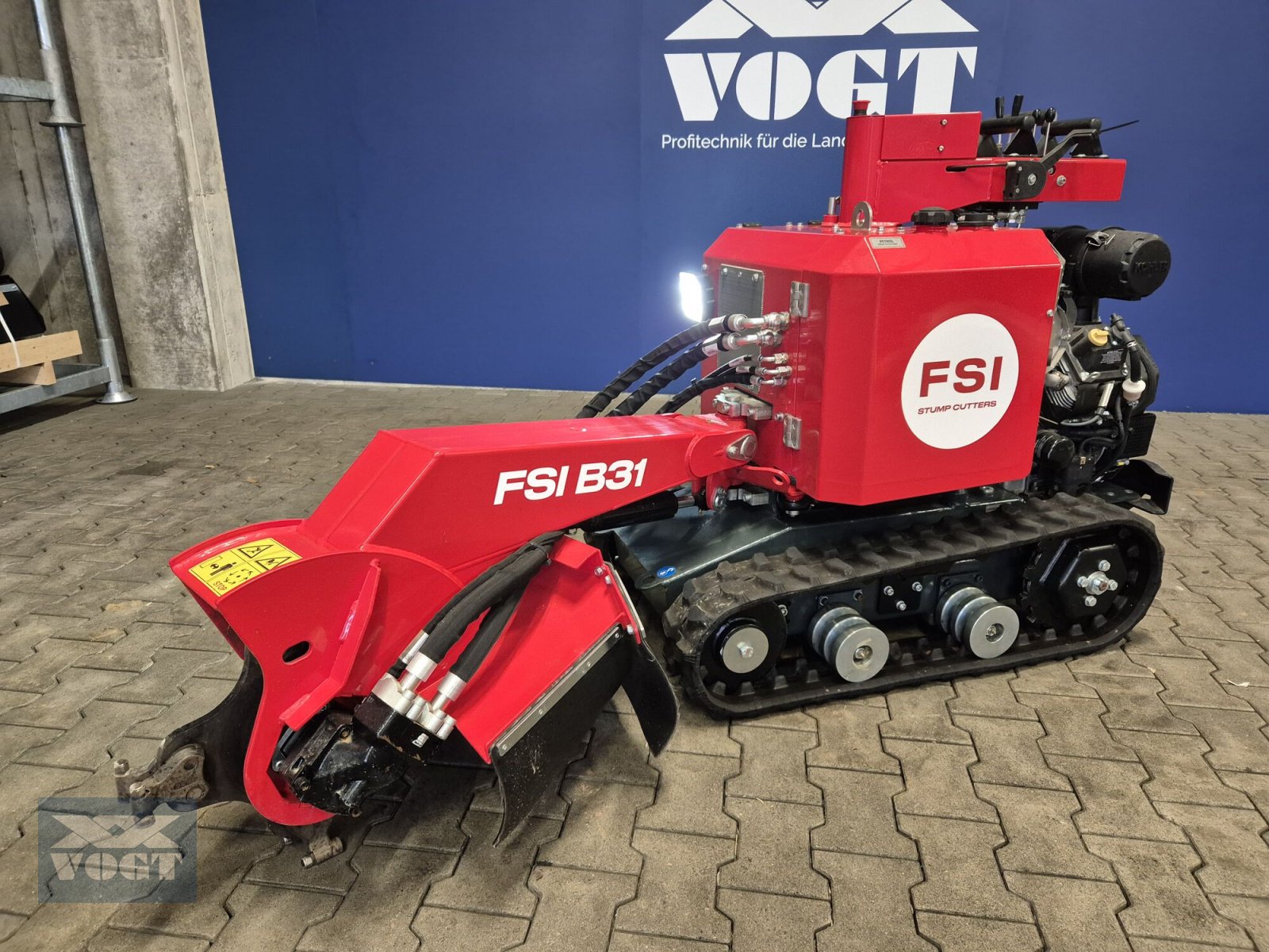 Baumstumpffräse vrste FSI B31/749 TRACK Stubbenfräse /Wurzelfräse mit Benzinmotor und Kettenfahrwerk-, Gebrauchtmaschine v Schmallenberg (Slika 8)