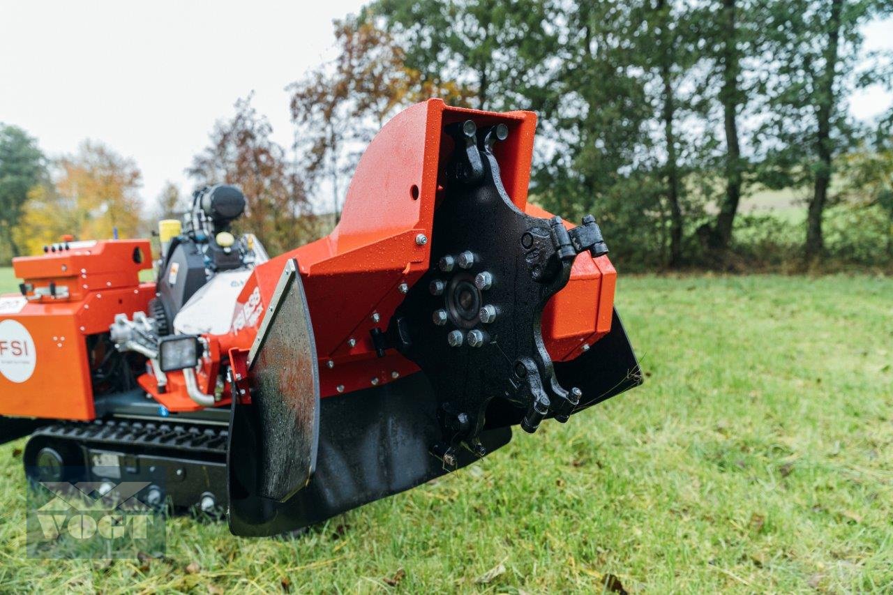 Baumstumpffräse des Typs FSI B38 TRACK REMOTE Stubbenfräse /Wurzelfräse mit Benzinmotor und Kettenfahrwerk, Neumaschine in Schmallenberg (Bild 16)