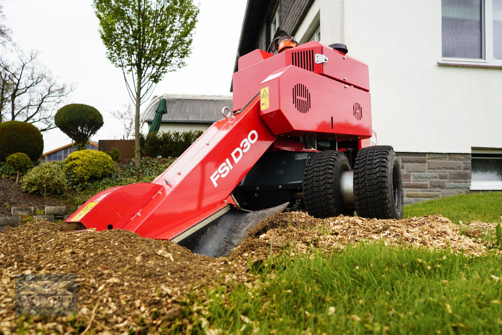 Baumstumpffräse des Typs FSI D30 Baumstumpffräse /Stubbenfräse /Wurzelfräse mit Dieselmotor und Radantrieb, Neumaschine in Schmallenberg (Bild 1)
