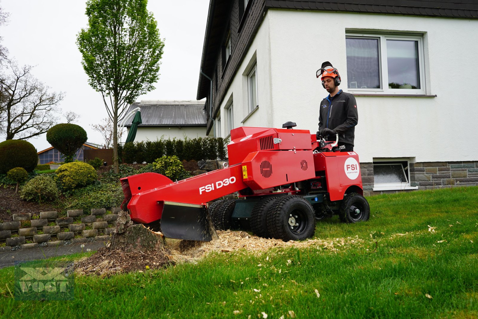 Baumstumpffräse des Typs FSI D30 Baumstumpffräse /Stubbenfräse /Wurzelfräse mit Dieselmotor und Radantrieb, Neumaschine in Schmallenberg (Bild 5)