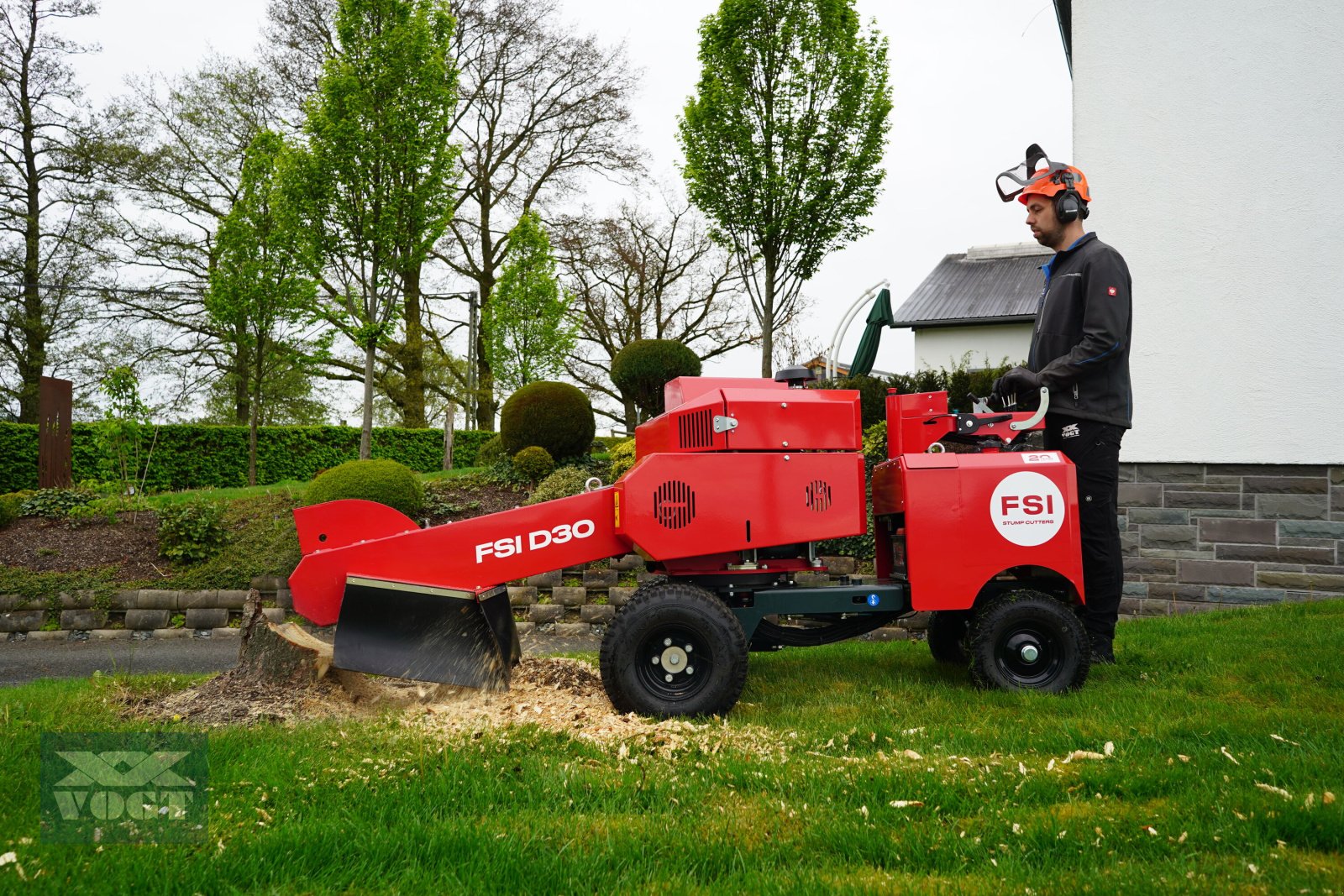 Baumstumpffräse des Typs FSI D30 Baumstumpffräse /Stubbenfräse /Wurzelfräse mit Dieselmotor und Radantrieb, Neumaschine in Schmallenberg (Bild 7)
