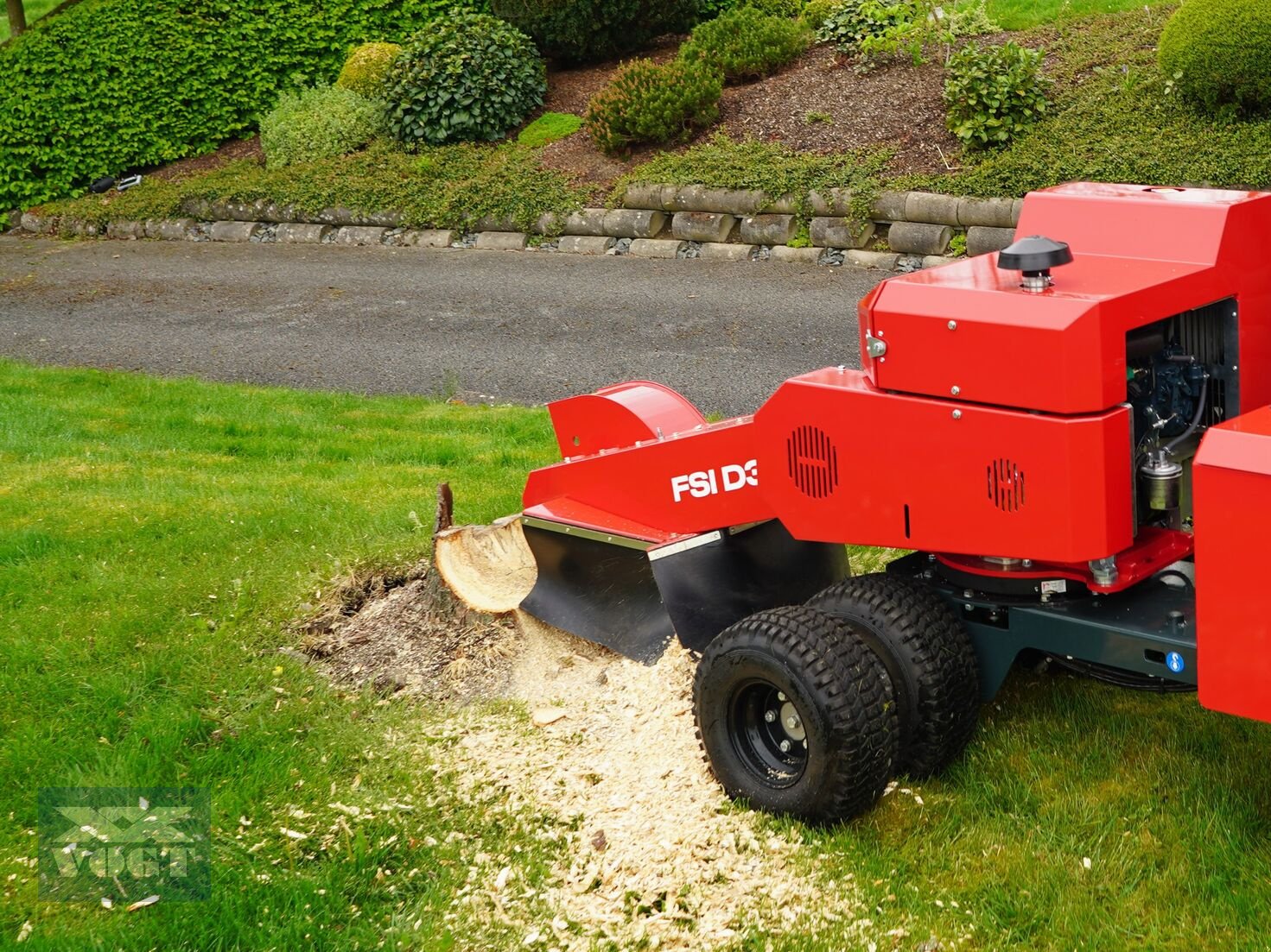 Baumstumpffräse des Typs FSI D30 Baumstumpffräse /Stubbenfräse /Wurzelfräse mit Dieselmotor und Radantrieb, Neumaschine in Schmallenberg (Bild 8)