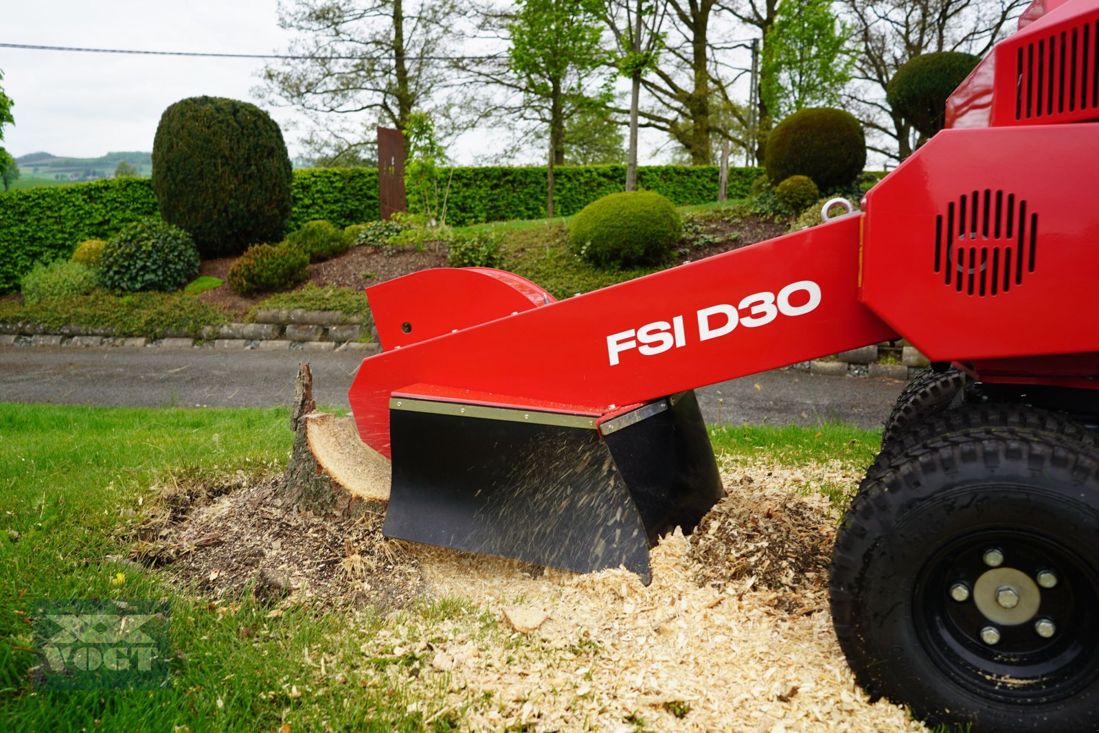 Baumstumpffräse des Typs FSI D30 Baumstumpffräse /Stubbenfräse /Wurzelfräse mit Dieselmotor und Radantrieb, Neumaschine in Schmallenberg (Bild 9)