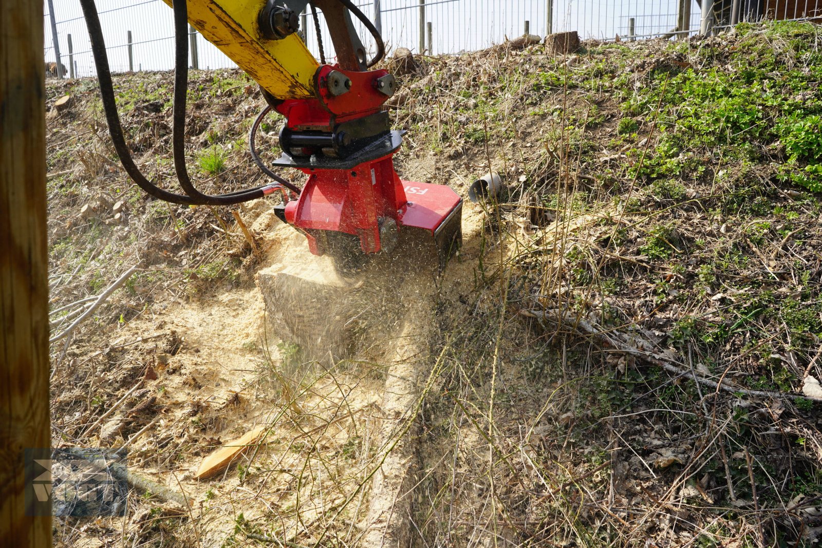Baumstumpffräse des Typs FSI H40 Stubbenfräse /Wurzelfräse /Stockfräse für Bagger /Radlader*Aktion*, Neumaschine in Schmallenberg (Bild 10)