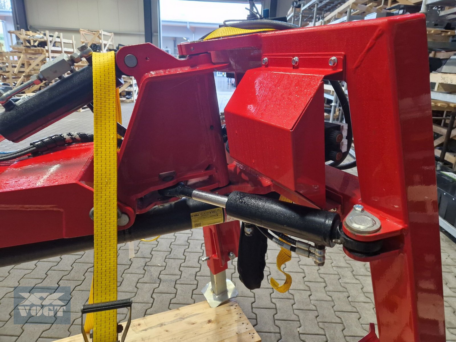 Baumstumpffräse типа FSI T65 Stubbenfräse /Wurzelfräse /Stockfräse für Traktor-Vorführgerät-, Gebrauchtmaschine в Schmallenberg (Фотография 5)