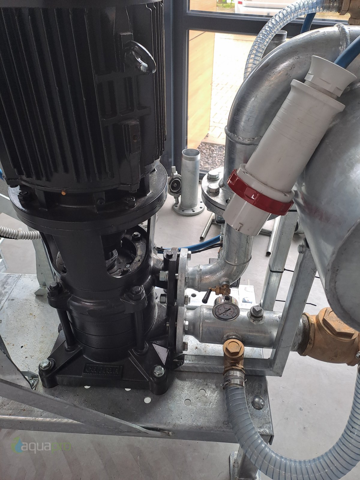 Beregnungspumpe типа Aquapro Elektropumpe Frog (22kW) mit Softstart, Neumaschine в Achim (Фотография 3)