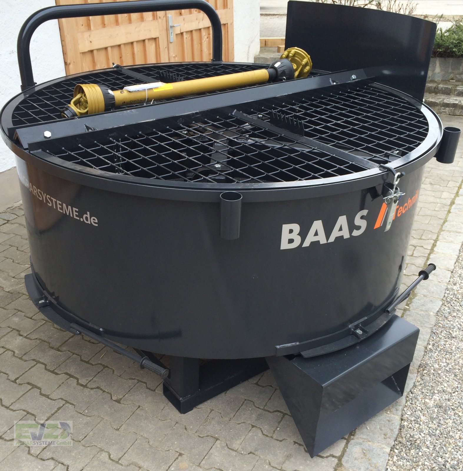 Betonmischer des Typs Baas BAAS Technik Betonmischer/Zwangsmischer, Neumaschine in Ebersberg (Bild 1)