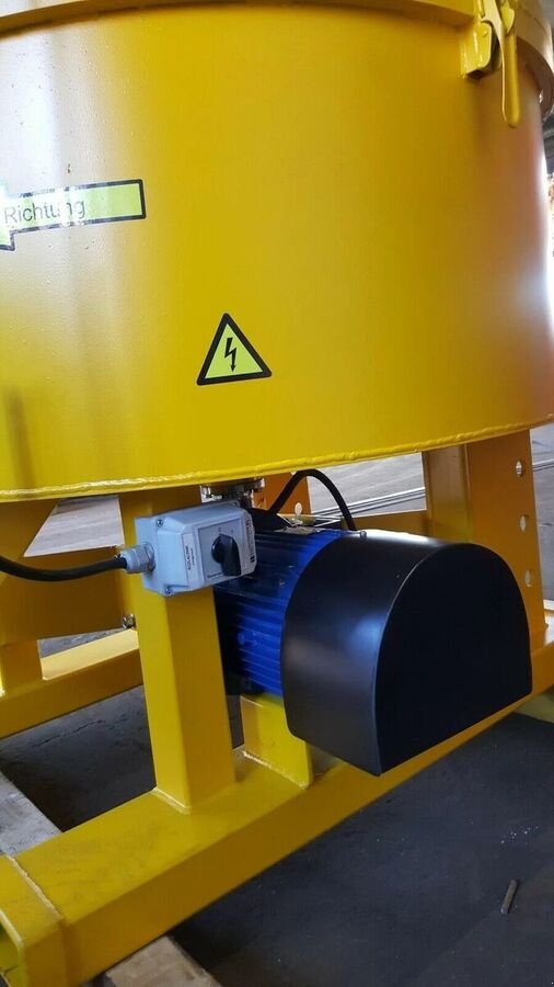 Betonmischer des Typs DC Betonmischer / hydraulic concrete mixer, Neumaschine in Michałowo (Bild 4)