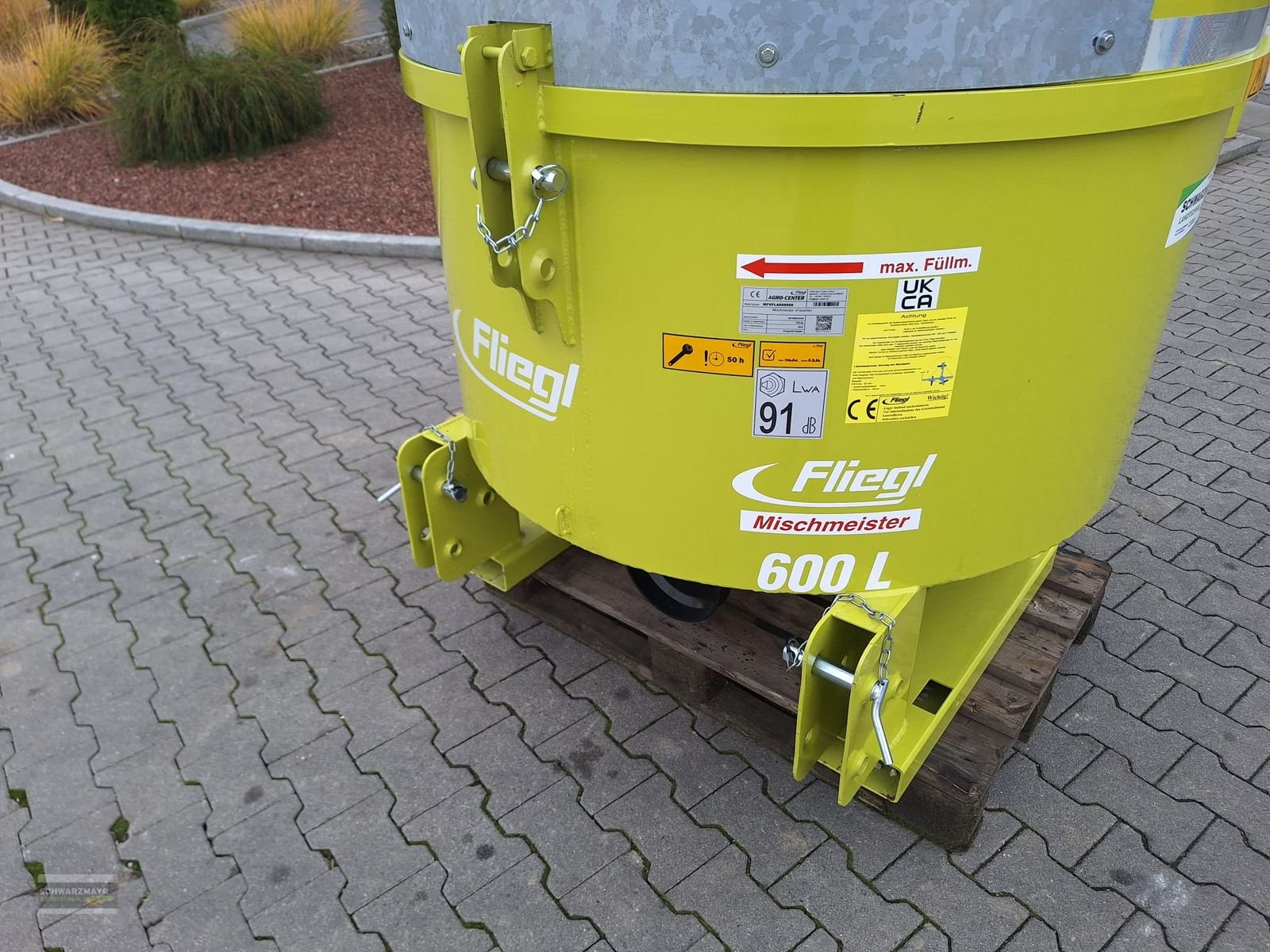 Betonmischer des Typs Fliegl AgroCenter Favorite 600lt. Betonmischer, Neumaschine in Aurolzmünster (Bild 11)