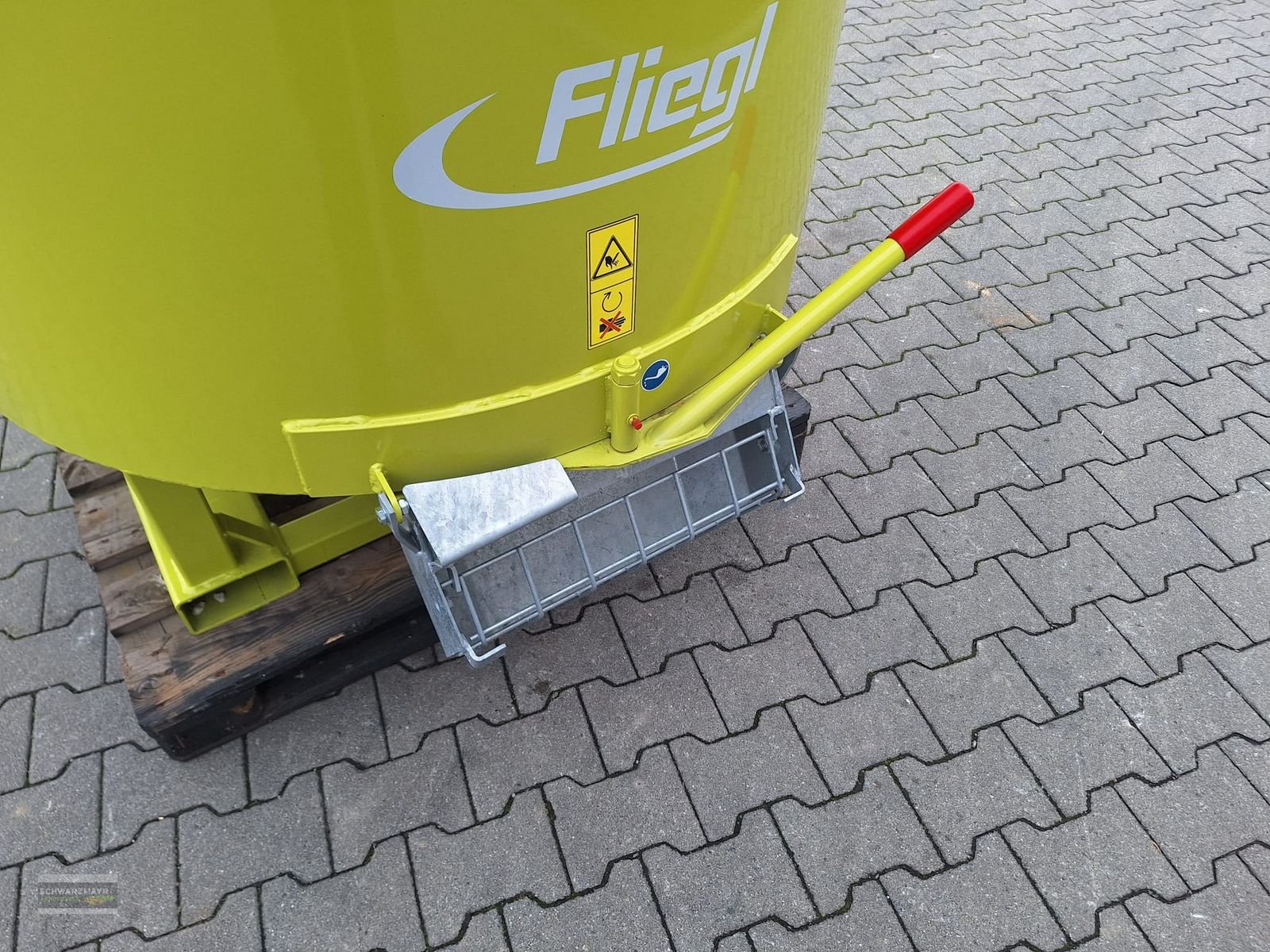 Betonmischer des Typs Fliegl AgroCenter Favorite 600lt. Betonmischer, Neumaschine in Aurolzmünster (Bild 12)