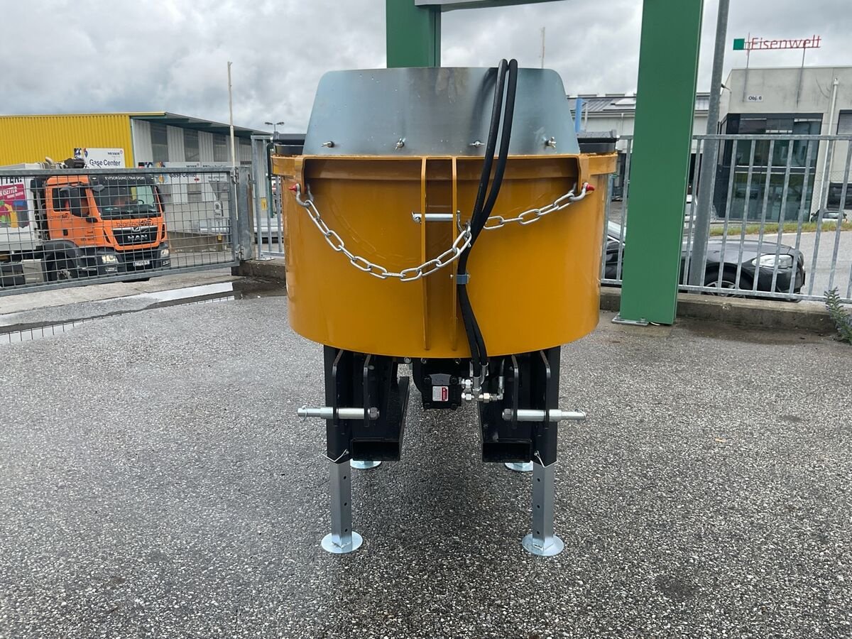 Betonmischer des Typs Mammut TM 125, Neumaschine in Zwettl (Bild 5)