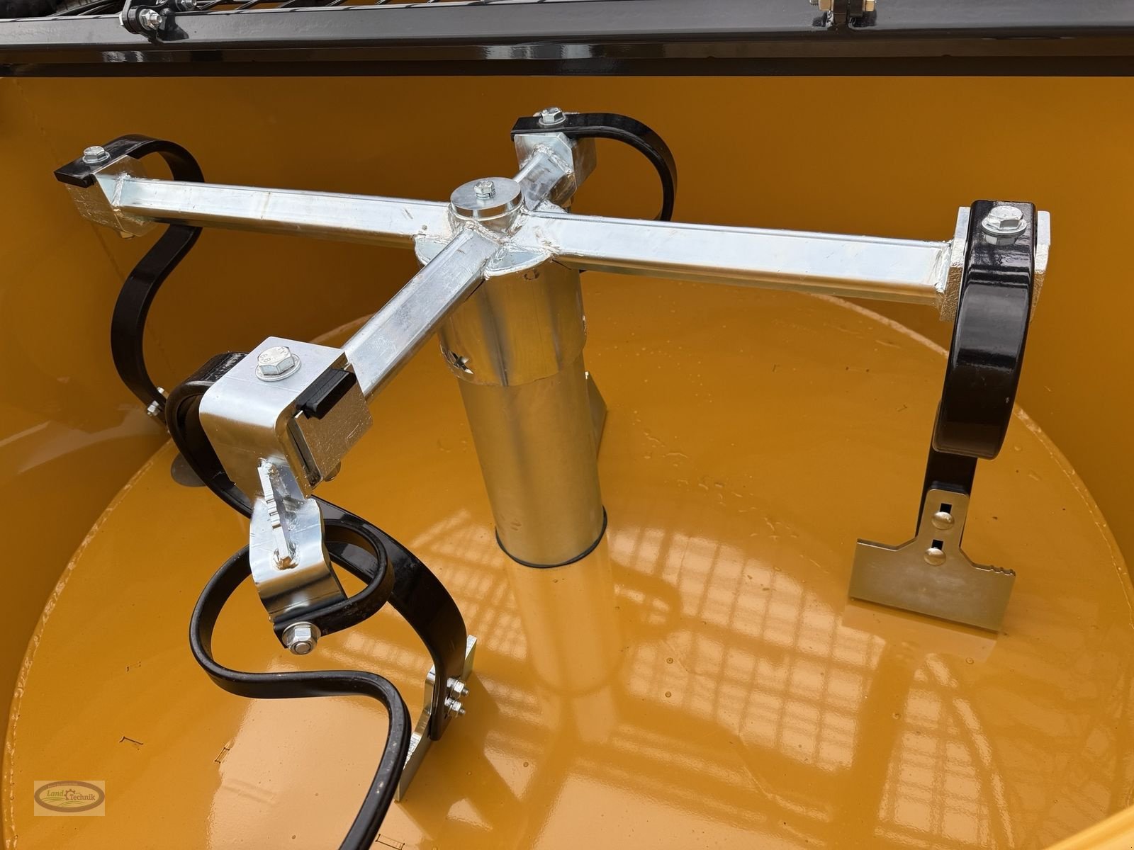 Betonmischer des Typs Mammut TM 125, Neumaschine in Münzkirchen (Bild 12)