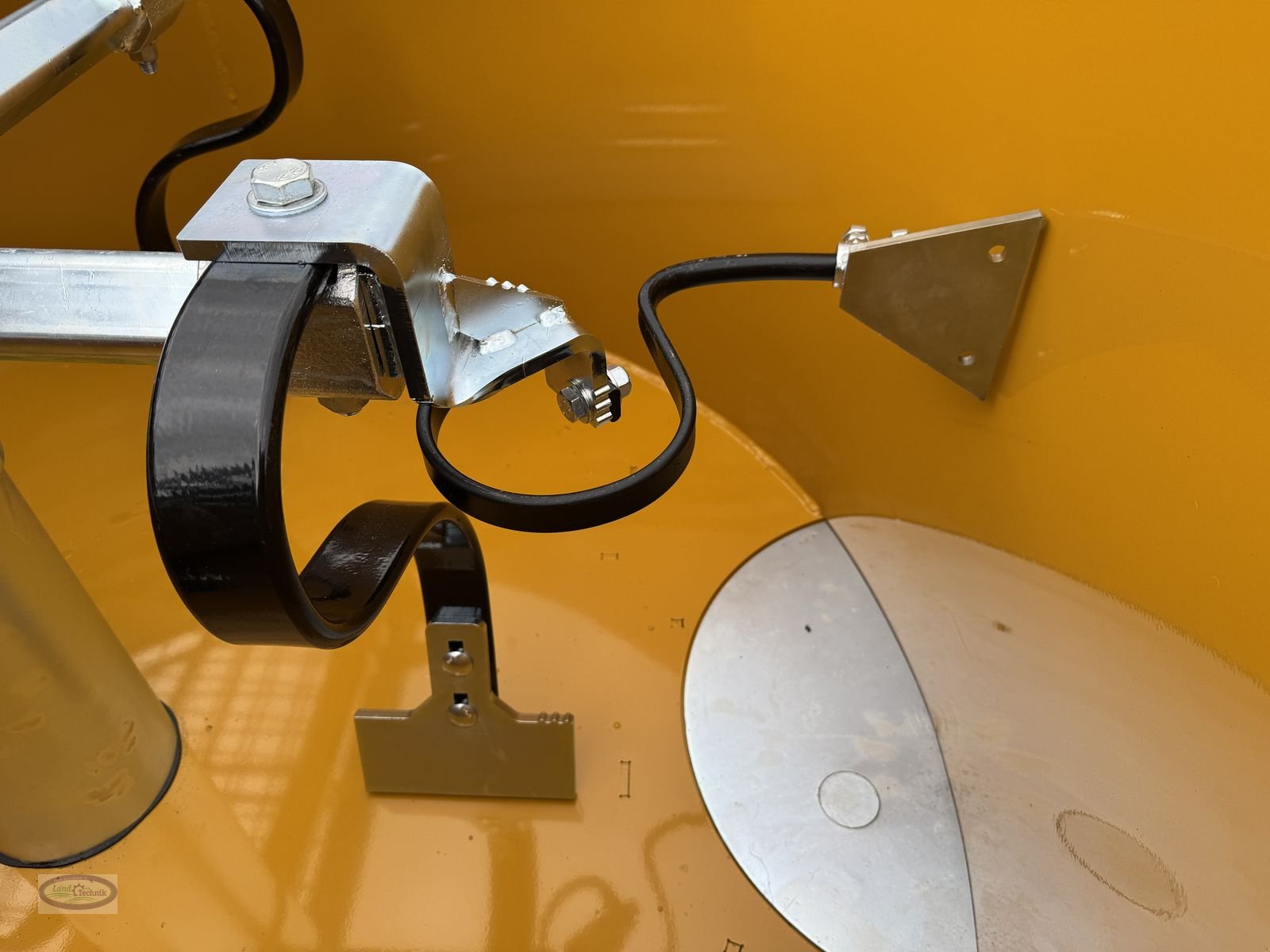 Betonmischer des Typs Mammut TM 125, Neumaschine in Münzkirchen (Bild 13)