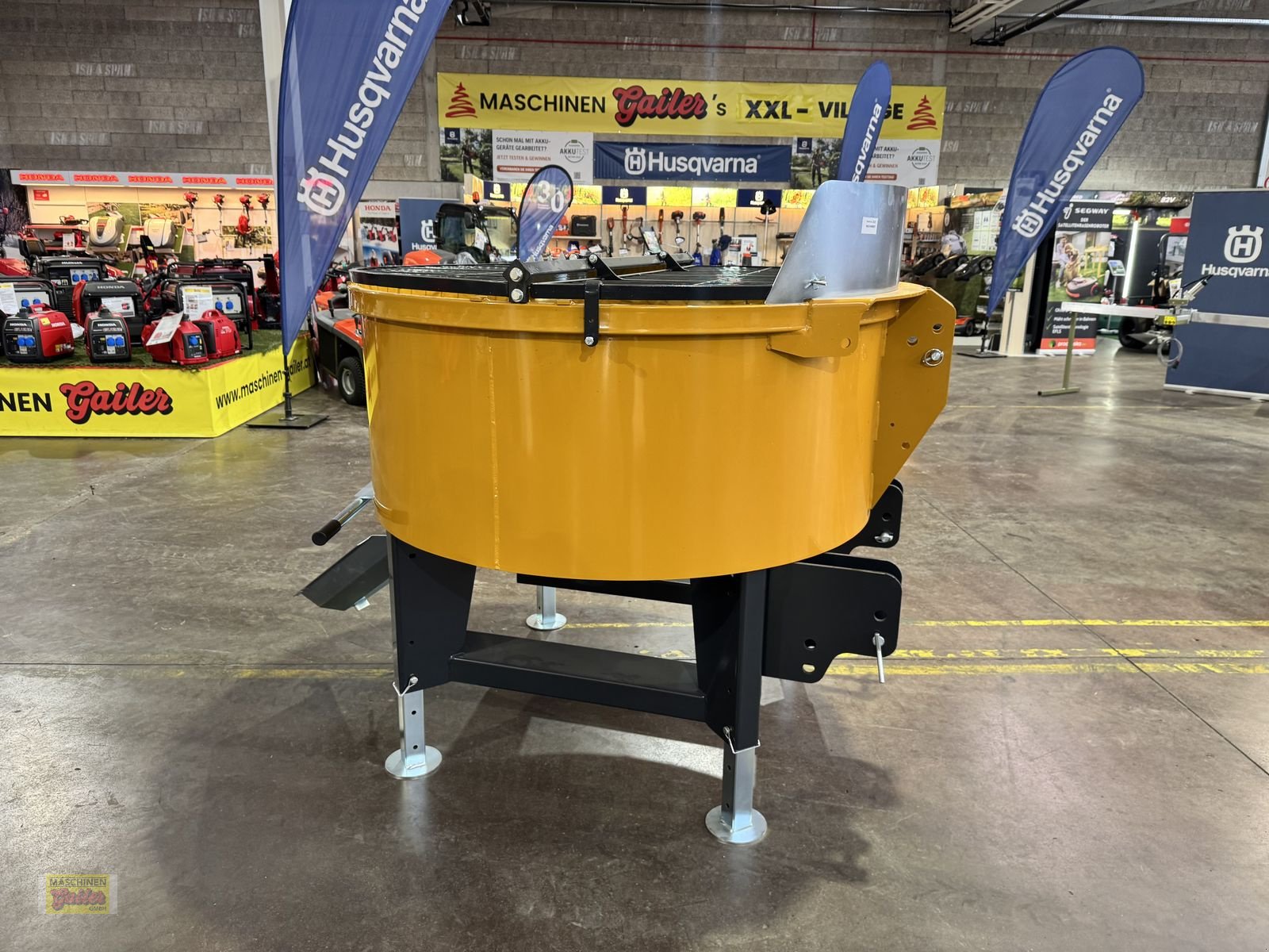 Betonmischer типа Mammut TM 150 Betonmischer Zwangsmischer 750Liter, Neumaschine в Kötschach (Фотография 3)