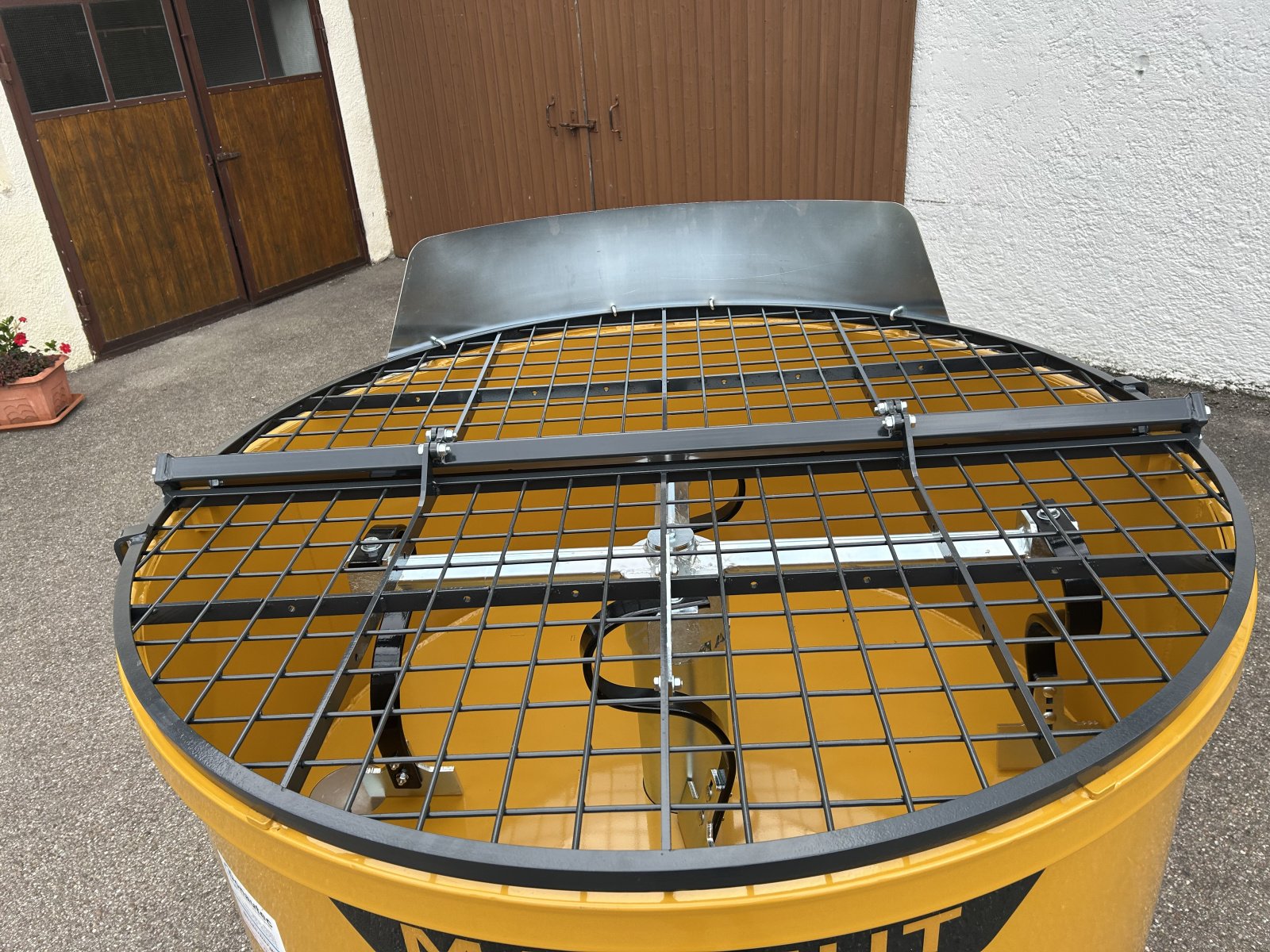 Betonmischer typu Mammut TM 150, Neumaschine v Rennertshofen (Obrázek 8)