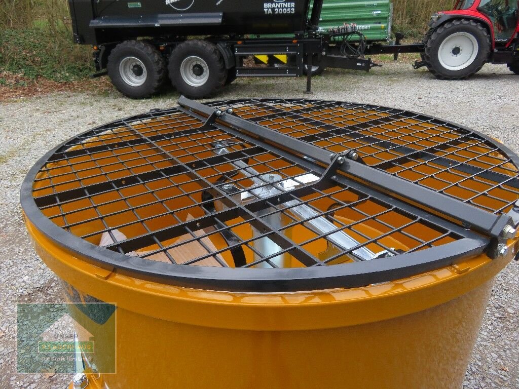 Betonmischer des Typs Mammut TM 150, Neumaschine in Hofkirchen (Bild 9)