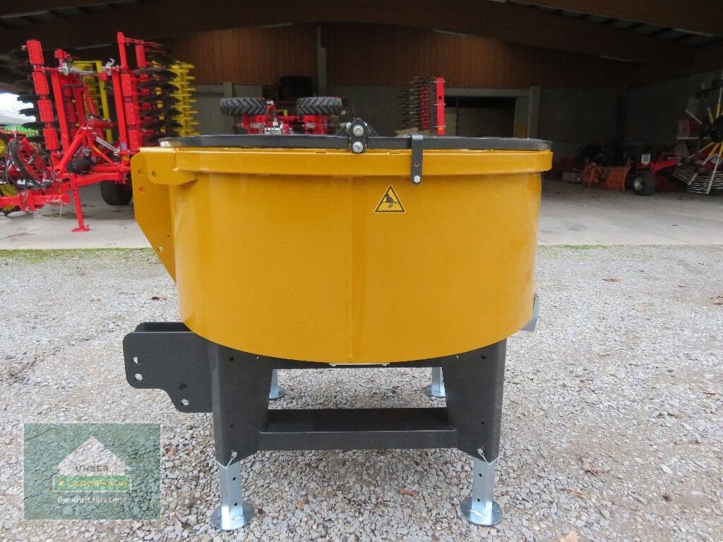 Betonmischer des Typs Mammut TM 150, Neumaschine in Hofkirchen (Bild 4)