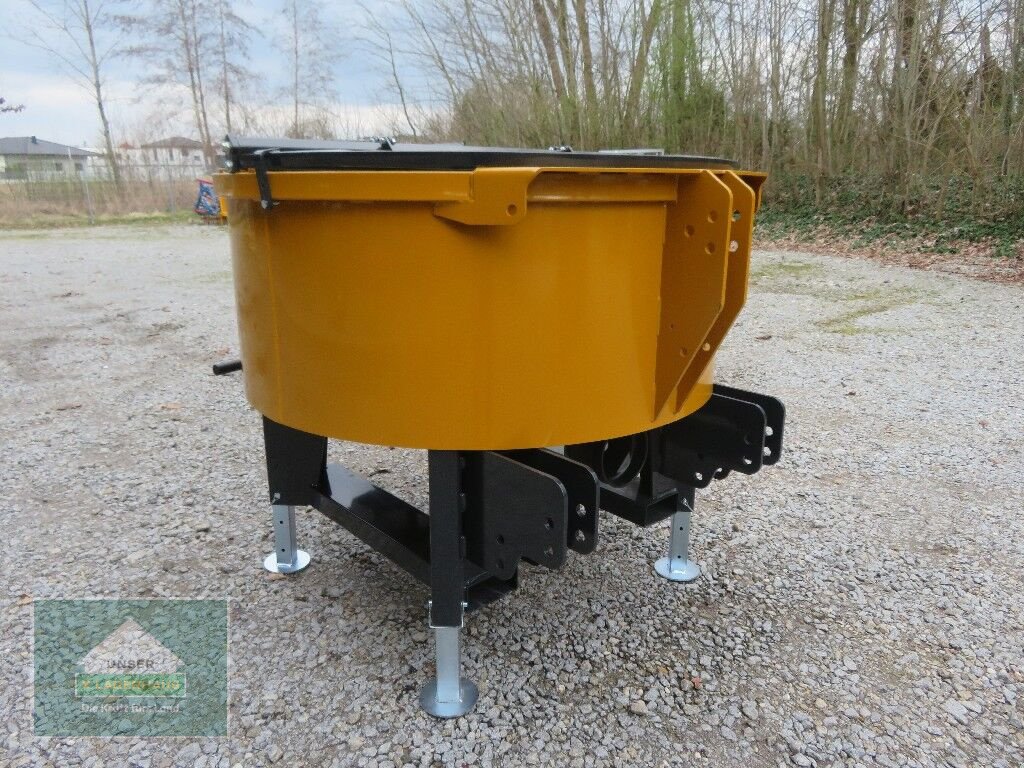 Betonmischer des Typs Mammut TM 150, Neumaschine in Hofkirchen (Bild 2)