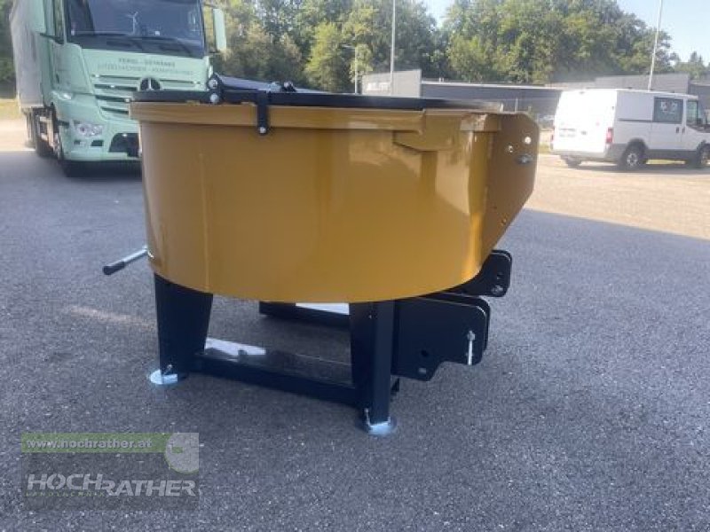 Betonmischer des Typs Mammut TM 150, Neumaschine in Kronstorf (Bild 4)