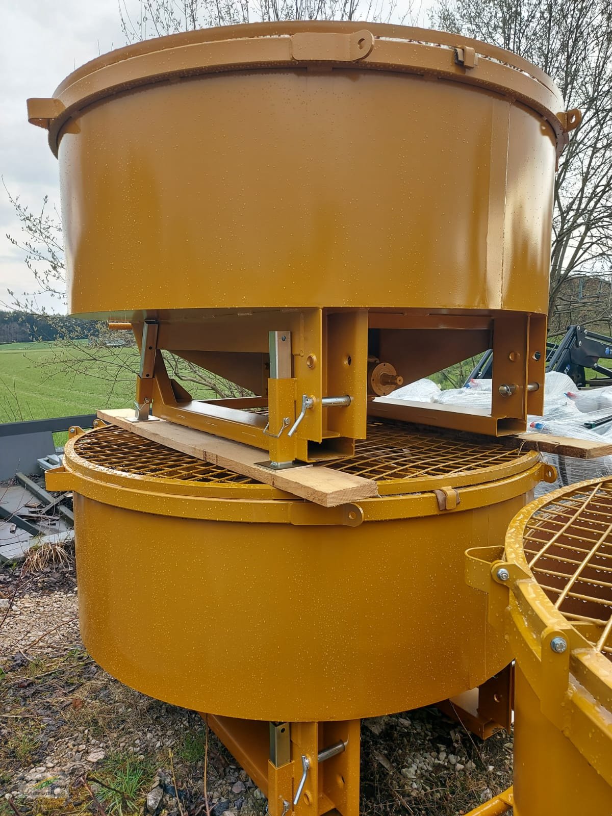 Betonmischer des Typs Mammut TM 180, Neumaschine in Pegnitz-Bronn (Bild 4)