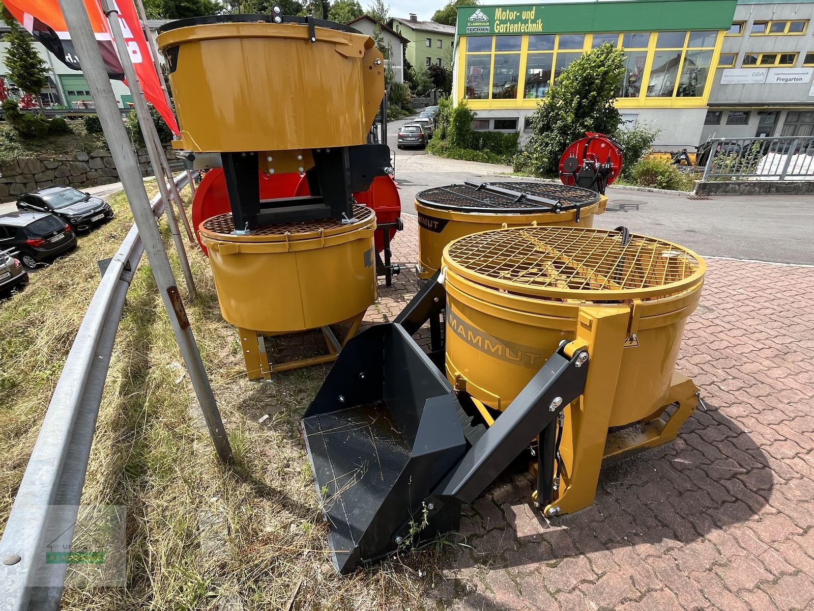 Betonmischer des Typs Mammut TM125SF, Neumaschine in Wartberg (Bild 3)