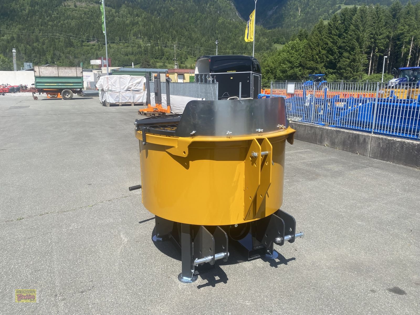 Betonmischer des Typs Mammut Turbo Mix TM 125 Betonmischer, Neumaschine in Kötschach (Bild 22)