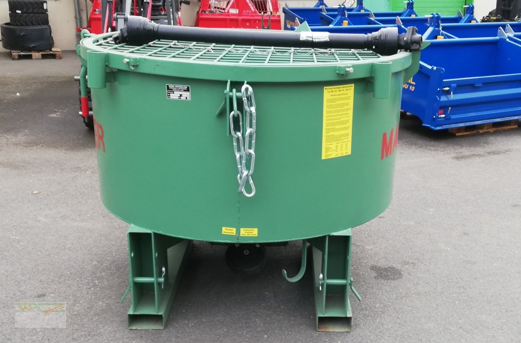 Betonmischer des Typs Marchner BM 150, Neumaschine in Bad Mergentheim (Bild 1)