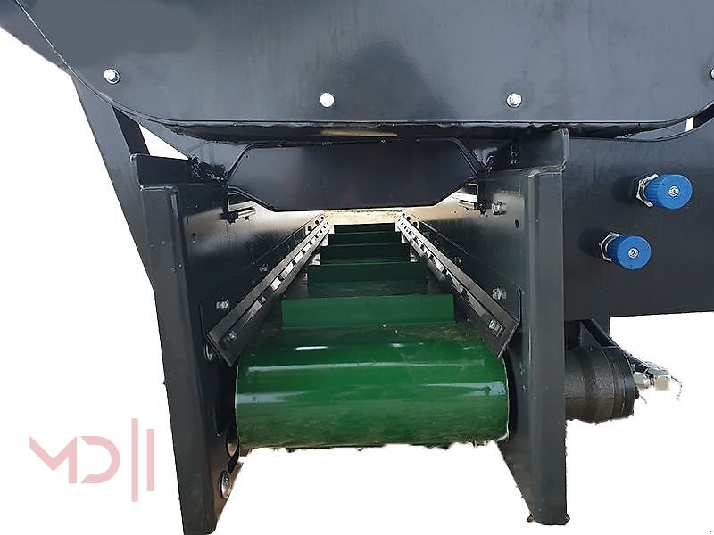 Betonmischer des Typs MD Landmaschinen SD Einstreugerät / Futtermischer, Neumaschine in Zeven (Bild 4)