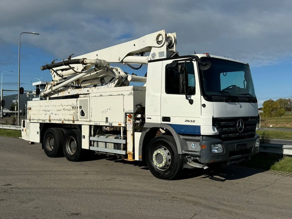 Betonpumpe typu Sonstige Mercedes Benz Actros 2632 6x4 with Putzmeister BSF 24-4 11 24m concrete pump, Gebrauchtmaschine v Velddriel (Obrázok 7)
