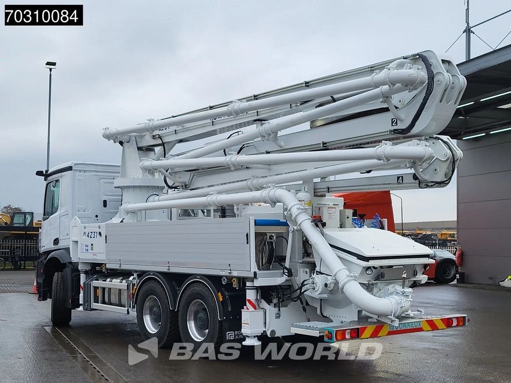 Betonpumpe типа Sonstige Mercedes Benz Arocs 2843 Arocs 6X4 NEW! 31mtr 4x extendable Bonneux concrete p, Neumaschine в Veghel (Фотография 2)