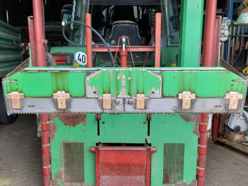 Blockschneider des Typs Strautmann Hydrofox HK 3 Plus, Gebrauchtmaschine in Wittelshofen (Bild 1)