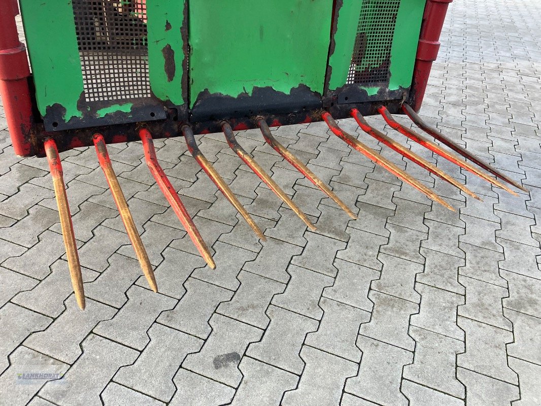 Blockschneider des Typs Strautmann HYDROFOX HX 3, Gebrauchtmaschine in Aurich (Bild 3)