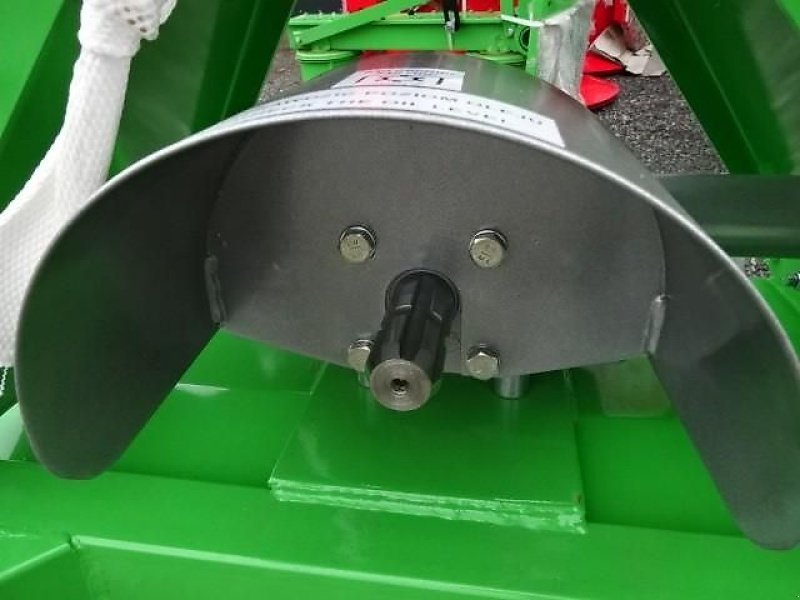 Bodenfräse des Typs BOMET Bodenfräse 2 Meter mit  Gelenkwelle, Neumaschine in Neureichenau (Bild 12)