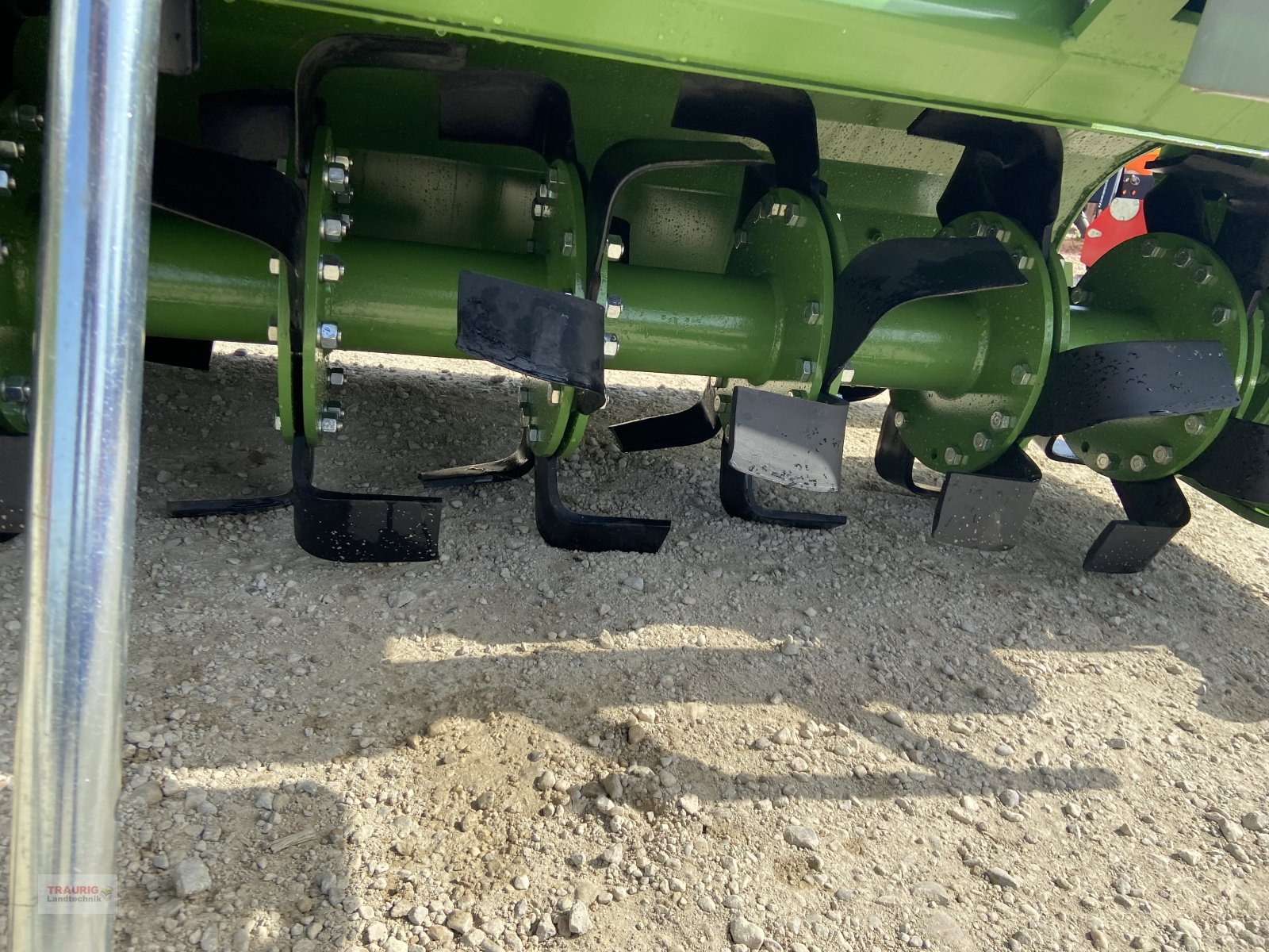 Bodenfräse des Typs Celli Pioneer 140-205, Neumaschine in Mainburg/Wambach (Bild 6)