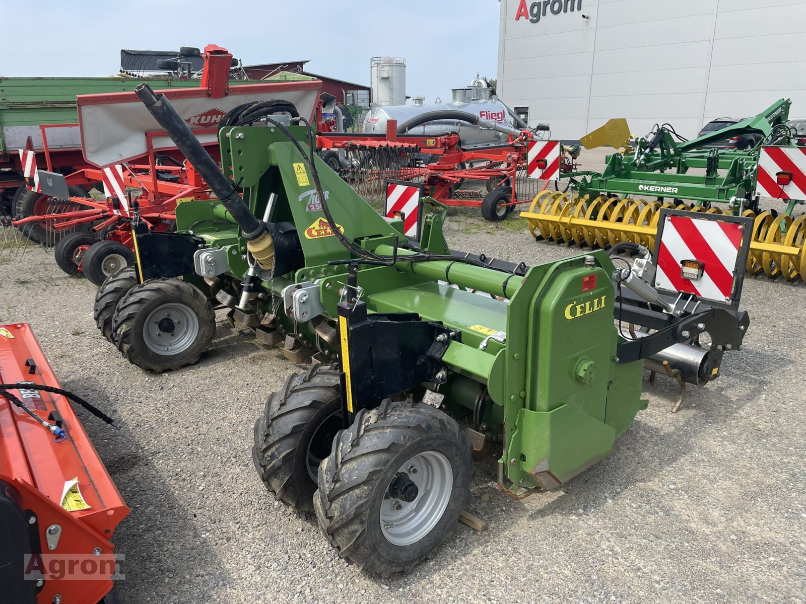 Bodenfräse typu Celli Tiger T250 - 305, Gebrauchtmaschine v Meißenheim-Kürzell (Obrázek 1)